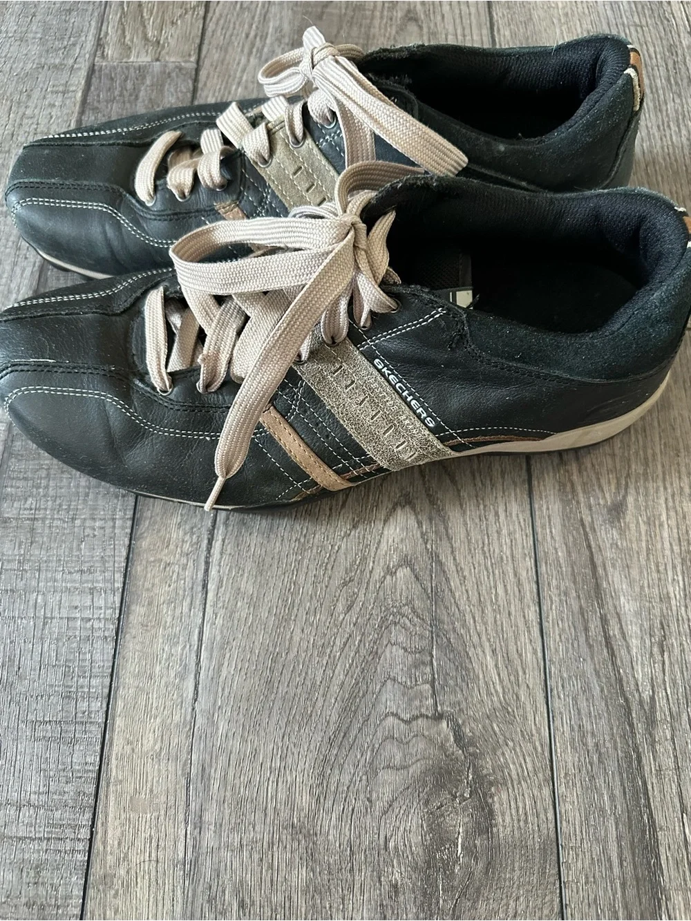 Skechers Men’s Navy Casual Shoes with Beige Laces and Tan Stripes- Size 10